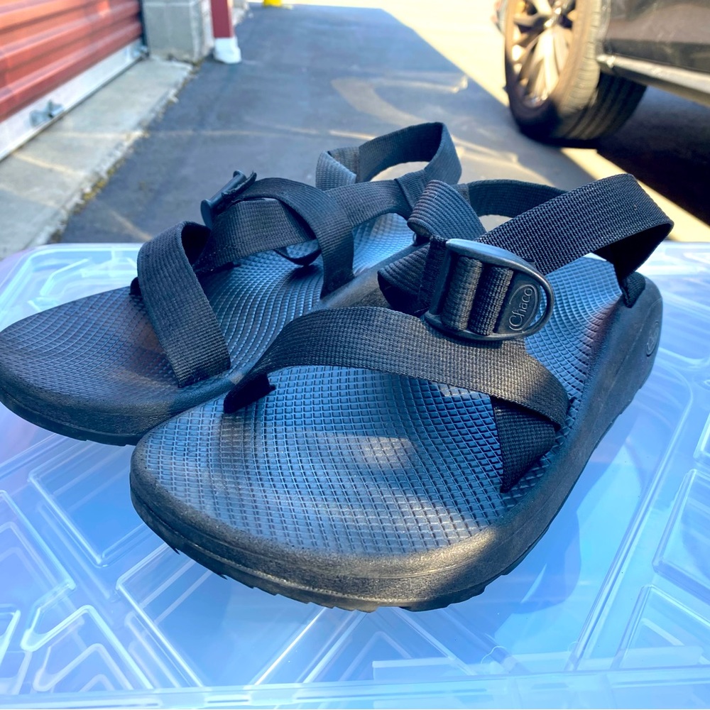 Chaco Solid Men’s Black Adjustable Ankle Strap Su… - image 1